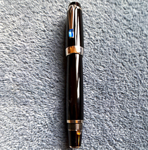 Montblanc resin fountain - resin,
